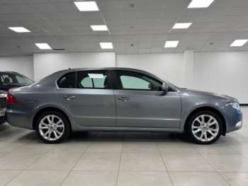 Used Skoda Superb 2011 for sale - 74692035: Photo