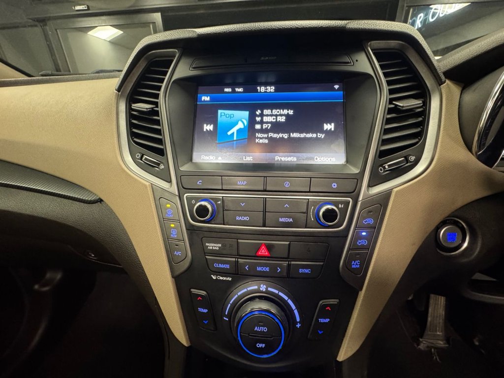 Used Hyundai Santa Fe 2016 for sale - 77725838: Photo 27