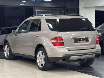 Used Mercedes-Benz M Class 2006 for sale - 78954845: Photo