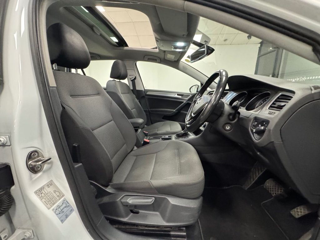 Used Volkswagen Golf 2016 for sale - 76788023: Photo 3