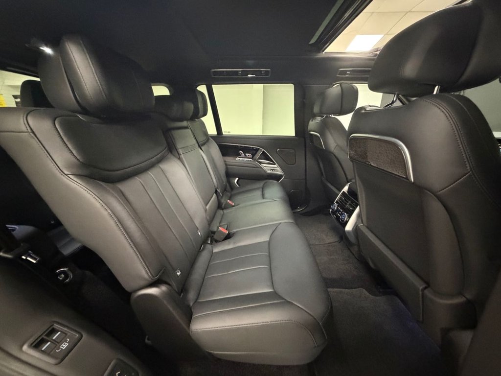 Used Land Rover Range Rover 2025 for sale - 76740226: Photo 38