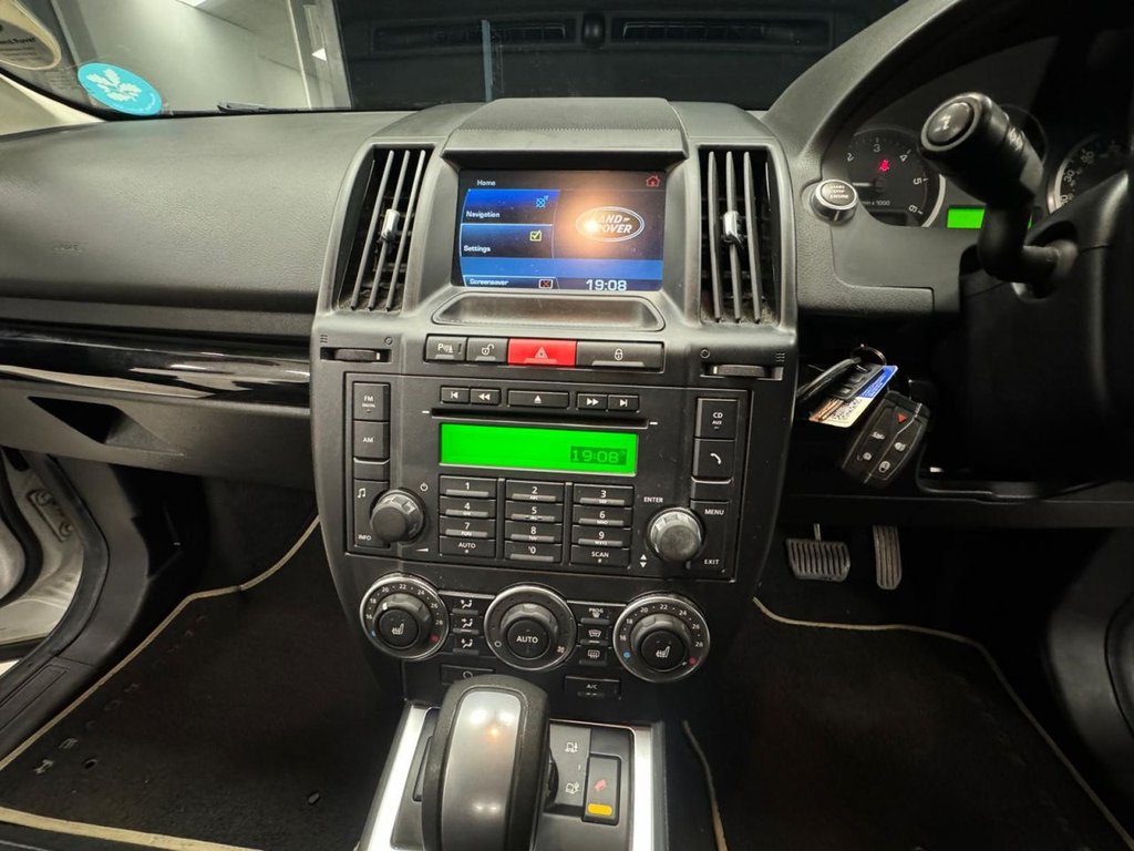 Used Land Rover Freelander 2 2011 for sale - 77576085: Photo 26