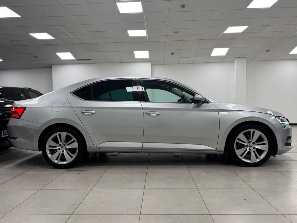 Used Skoda Superb 2019 for sale - 76754582: Photo 4
