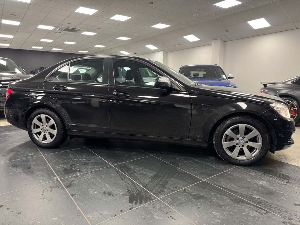 Used Mercedes-Benz C Class 2007 for sale - 77111161: Photo 2