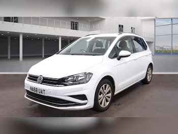 Used Volkswagen Golf SV 2018 for sale - 77048837: Photo