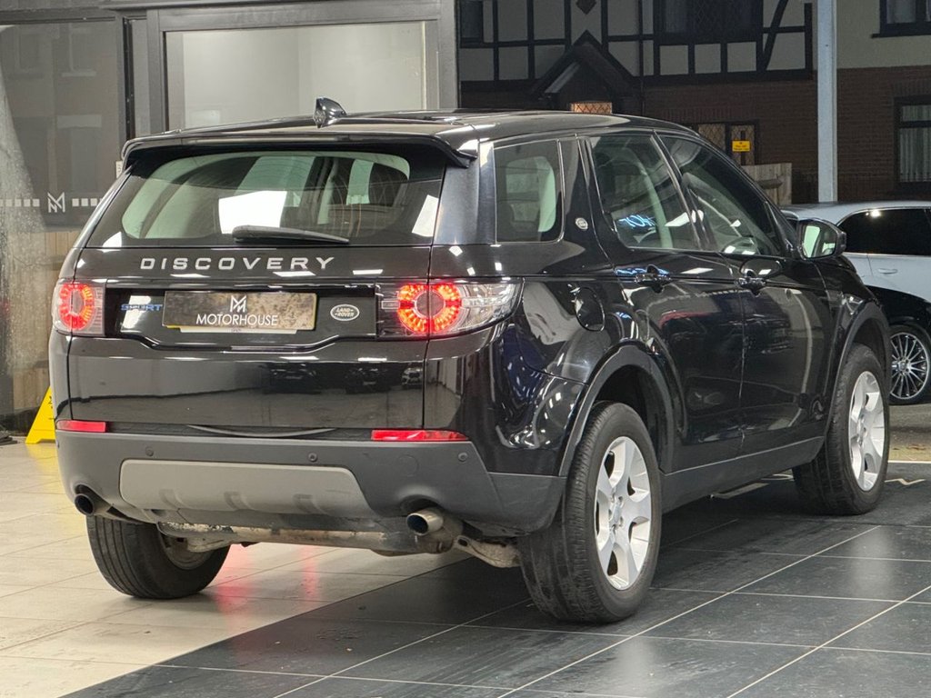 Used Land Rover Discovery Sport 2018 for sale - 76539636: Photo 15