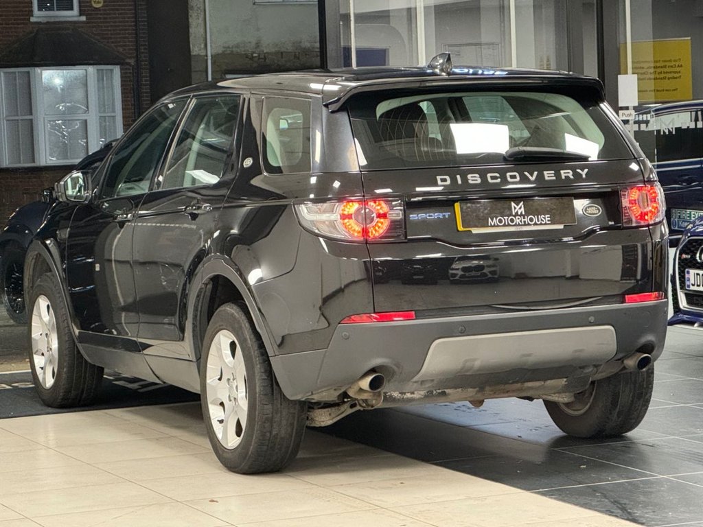 Used Land Rover Discovery Sport 2018 for sale - 76539636: Photo 2