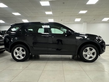 Used Land Rover Discovery Sport 2018 for sale - 76539636: Photo