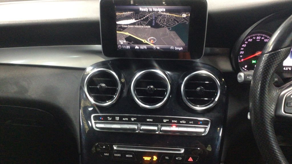 Used Mercedes-Benz GLC 2018 for sale - 76923779: Photo 11