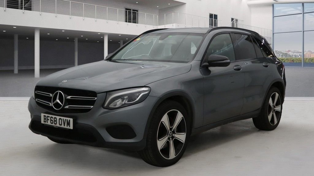 Used Mercedes-Benz GLC 2018 for sale - 76923779: Photo 3