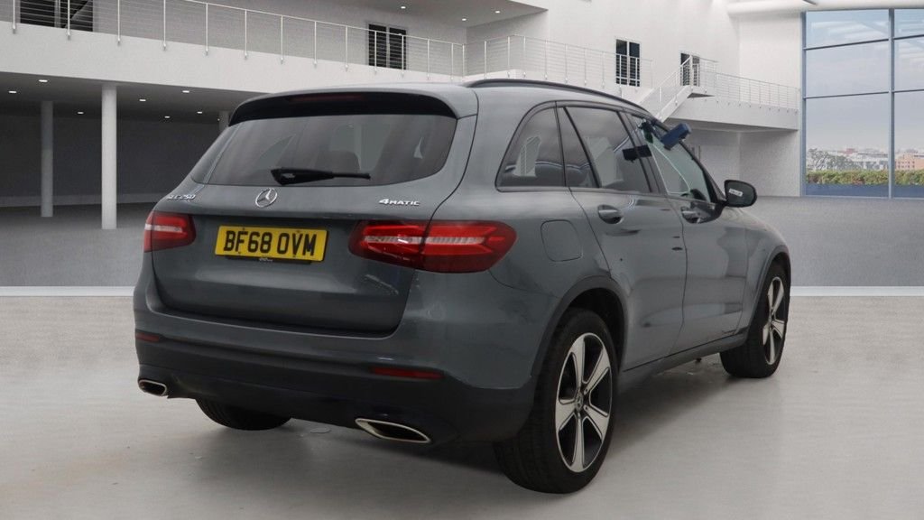 Used Mercedes-Benz GLC 2018 for sale - 76923779: Photo 5