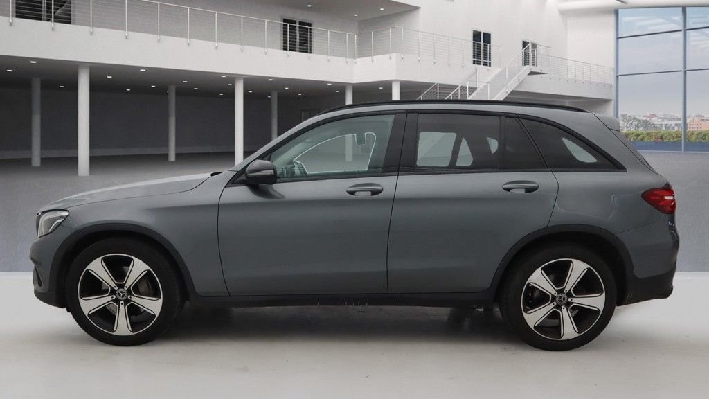 Used Mercedes-Benz GLC 2018 for sale - 76923779: Photo 6
