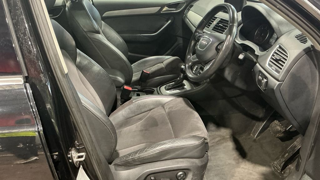 Used Audi Q3 2011 for sale - 76586636: Photo 15