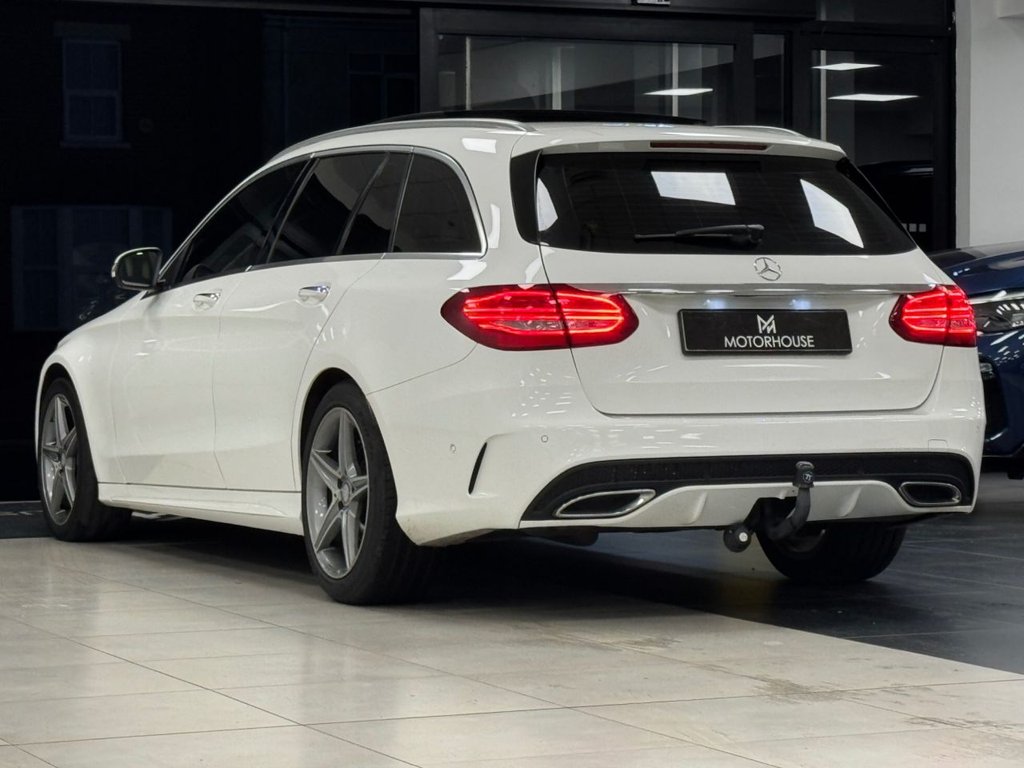 Used Mercedes-Benz C Class 2015 for sale - 76552049: Photo 2