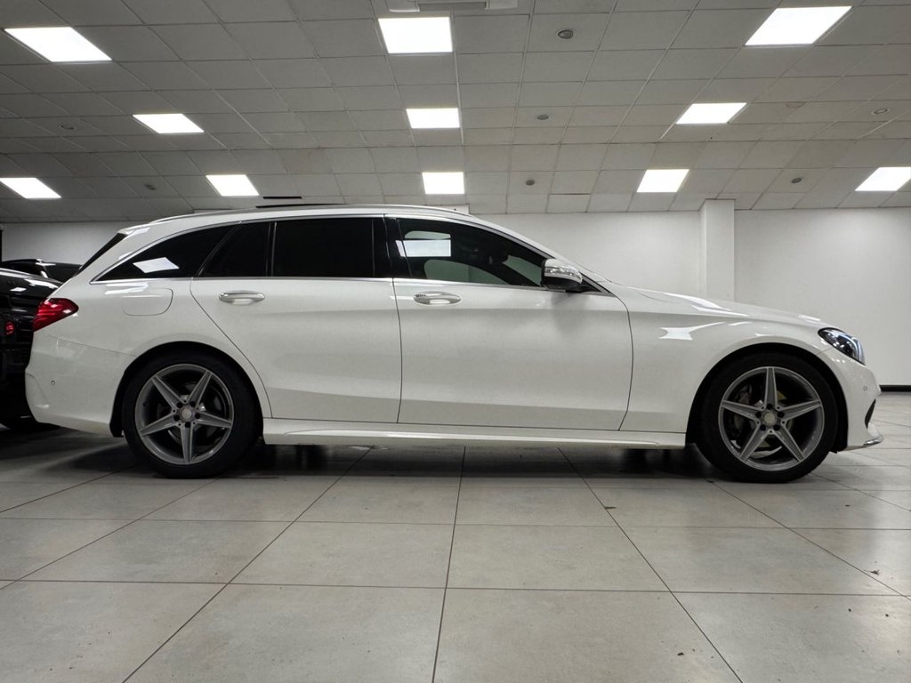 Used Mercedes-Benz C Class 2015 for sale - 76552049: Photo 4