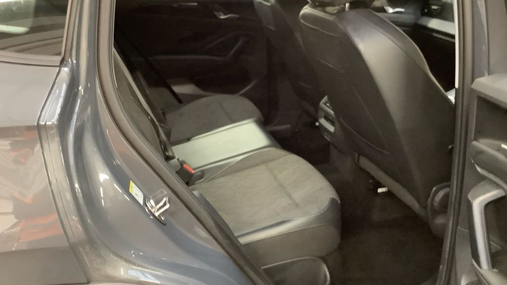 Used Volkswagen Tiguan 2024 for sale - 78167584: Photo 11