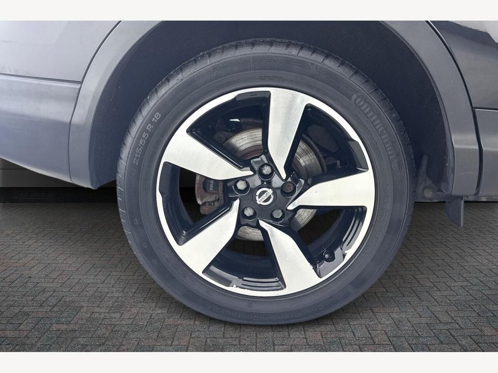 Used Nissan Qashqai 2017 for sale - 77971554: Photo 5