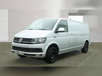 Used Volkswagen Transporter 2018 for sale - 79822624: Photo