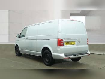 Used Volkswagen Transporter 2018 for sale - 79822624: Photo