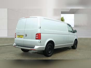 Used Volkswagen Transporter 2018 for sale - 79822624: Photo