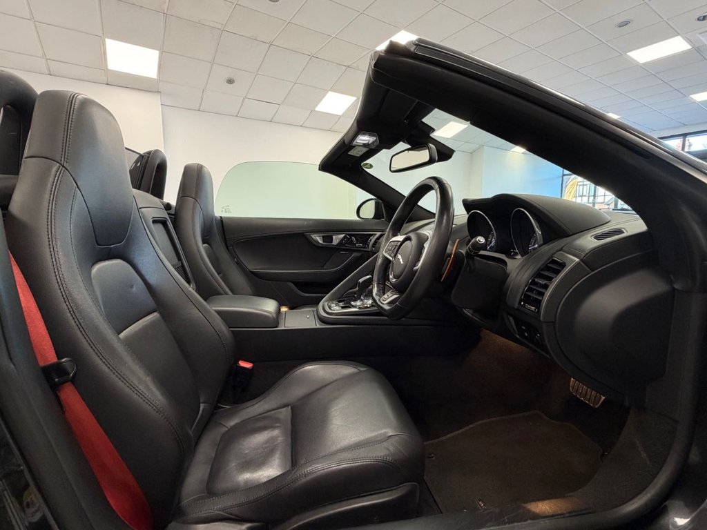 Used Jaguar F-Type 2014 for sale - 76439326: Photo 2
