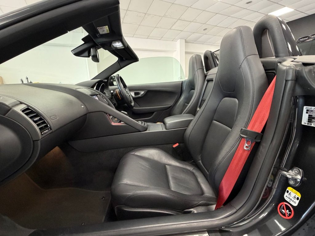 Used Jaguar F-Type 2014 for sale - 76439326: Photo 35