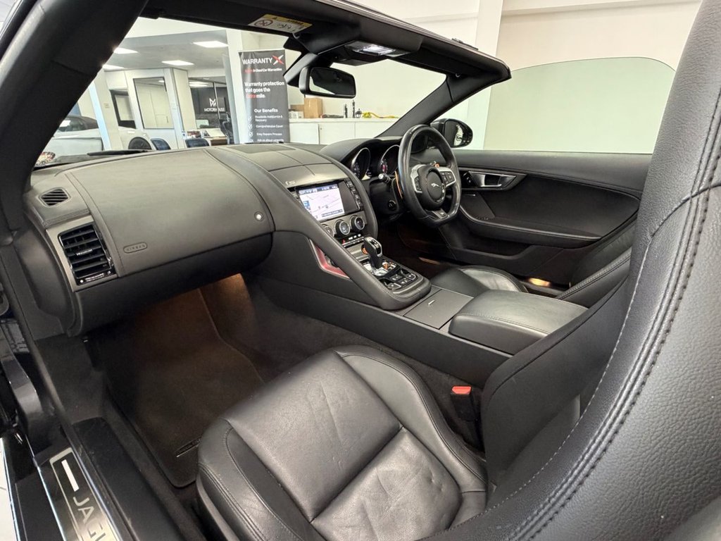 Used Jaguar F-Type 2014 for sale - 76439326: Photo 36
