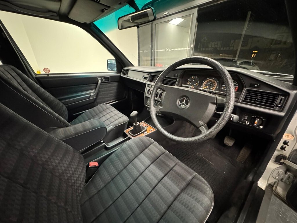 Used Mercedes-Benz 190 1989 for sale - 77451639: Photo 24