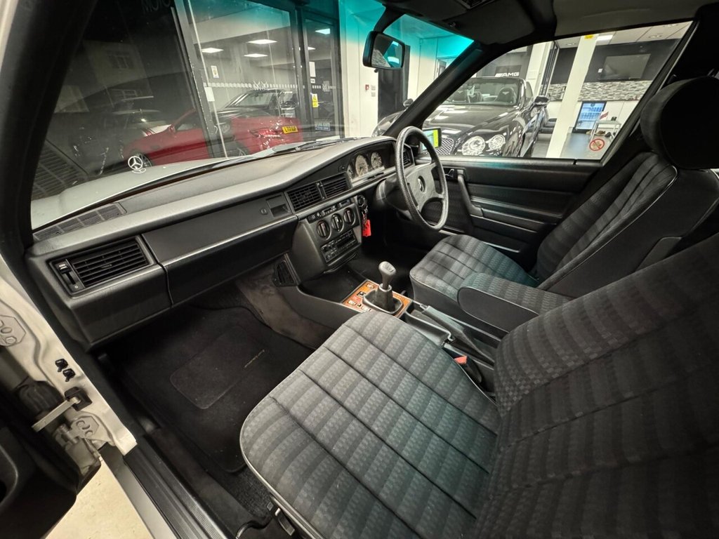 Used Mercedes-Benz 190 1989 for sale - 77451639: Photo 29