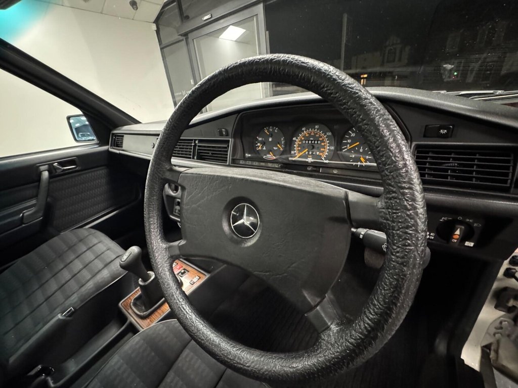 Used Mercedes-Benz 190 1989 for sale - 77451639: Photo 30