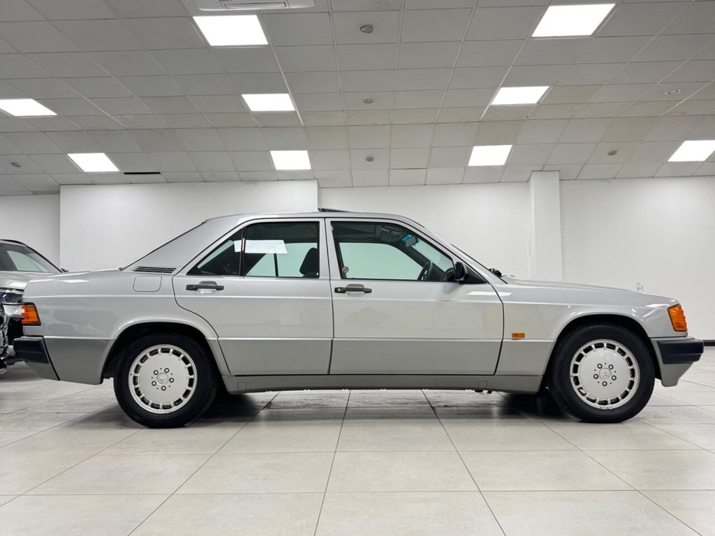 Used Mercedes-Benz 190 1989 for sale - 77451639: Photo 4