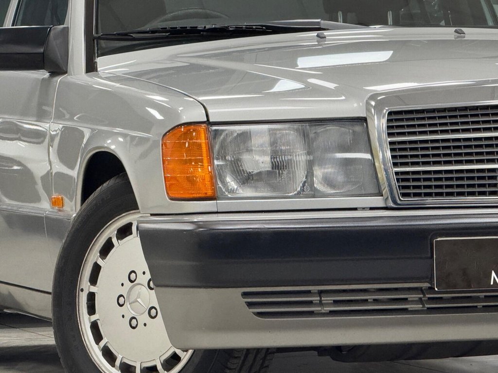Used Mercedes-Benz 190 1989 for sale - 77451639: Photo 8