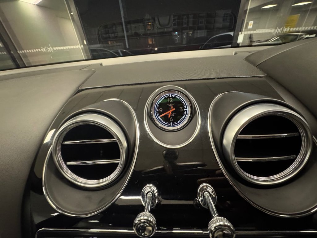 Used Bentley Bentayga 2018 for sale - 76338649: Photo 39