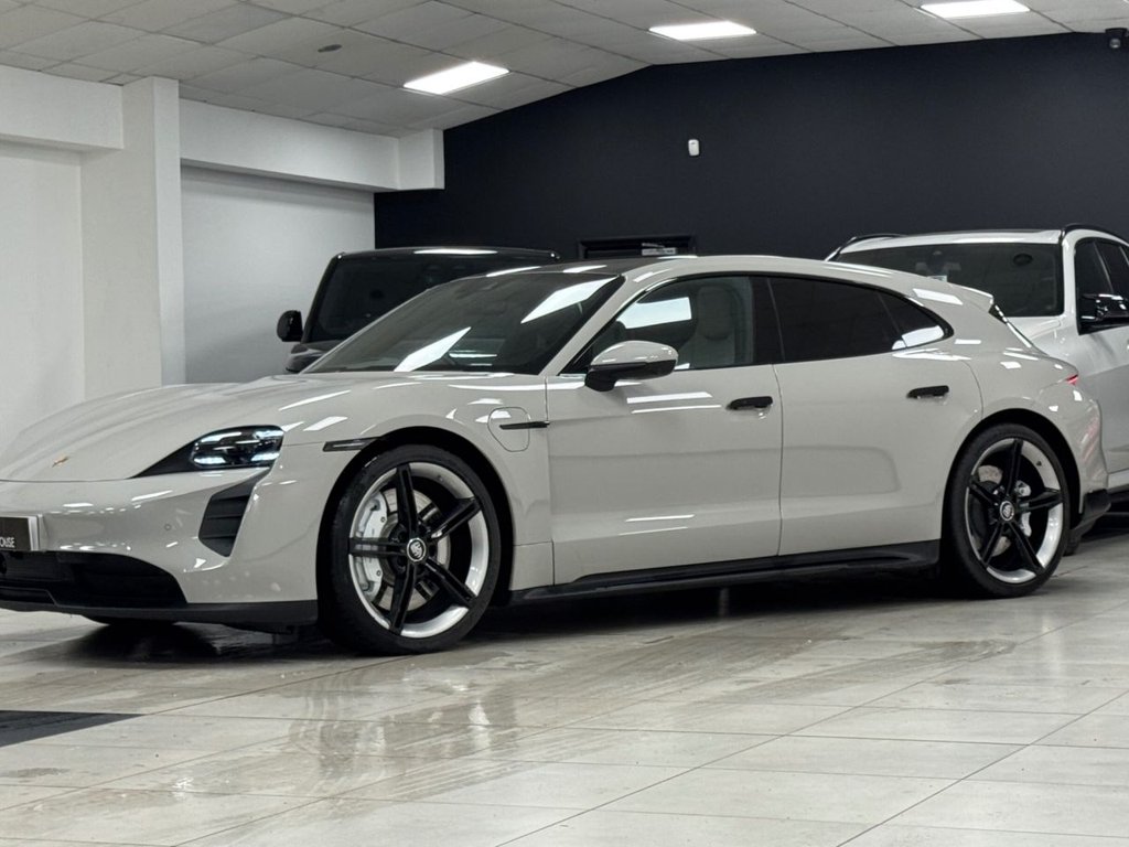 Used Porsche Taycan 2023 for sale - 77655492: Photo 12