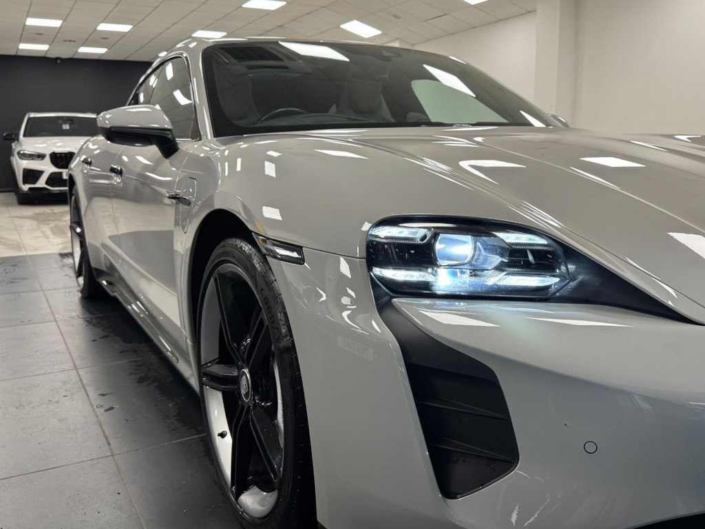 Used Porsche Taycan 2023 for sale - 77655492: Photo 25