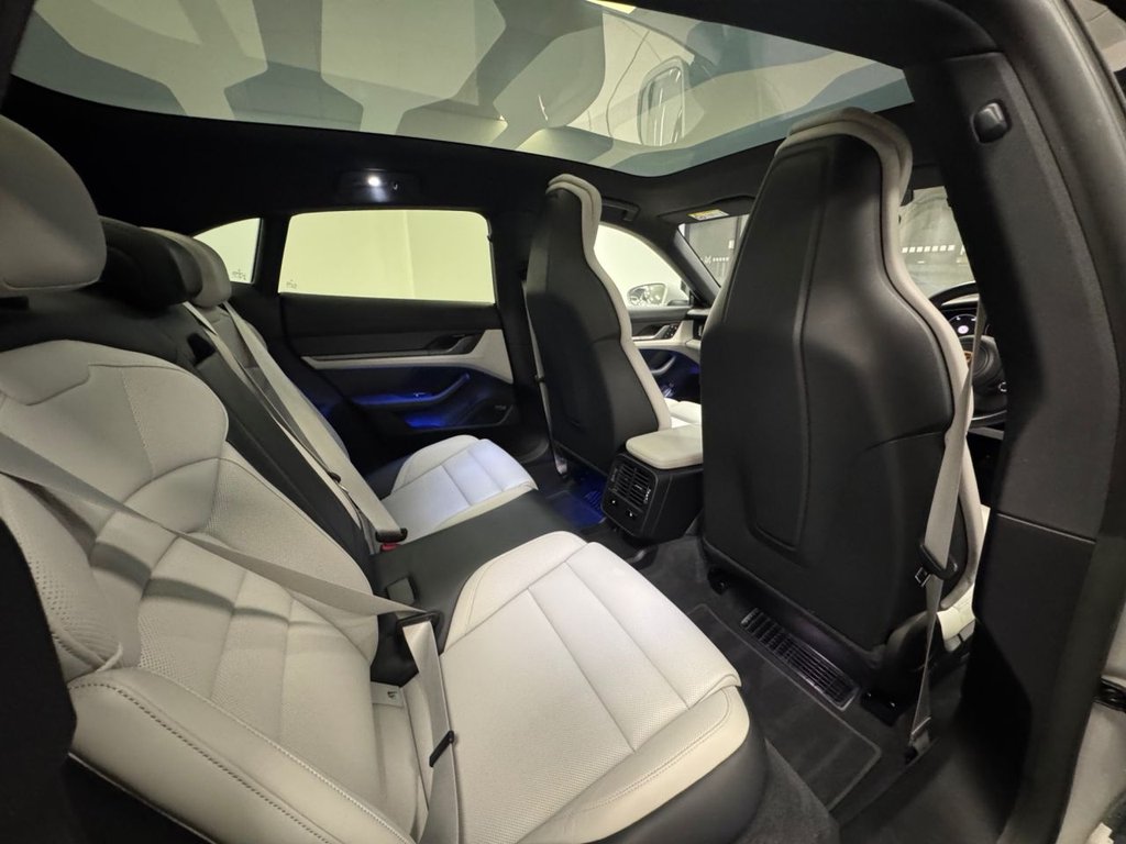 Used Porsche Taycan 2023 for sale - 77655492: Photo 30
