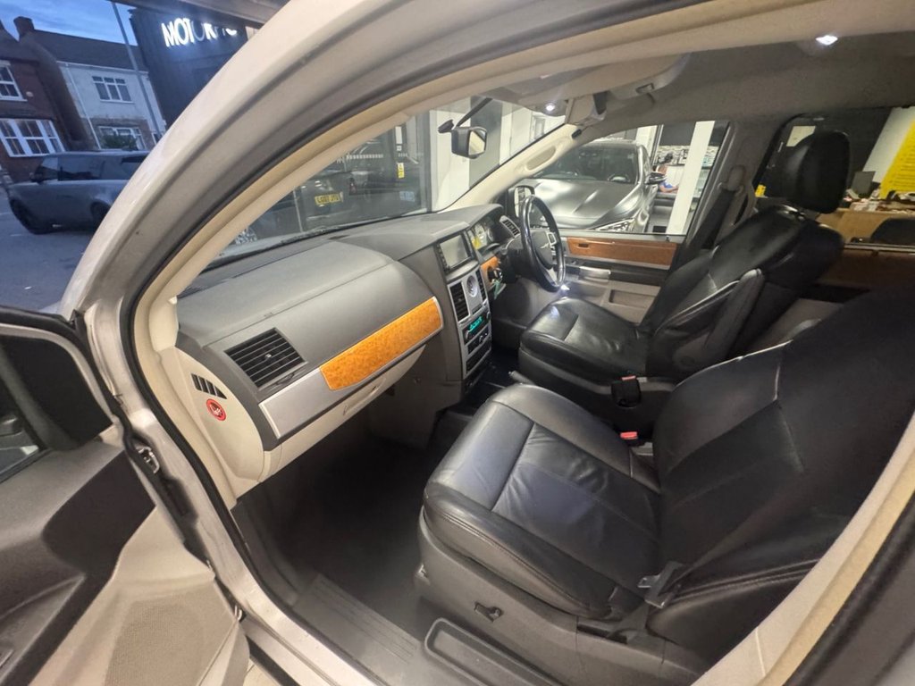 Used Chrysler Grand Voyager 2008 for sale - 75842880: Photo 24