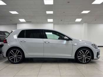 Used Volkswagen Golf 2017 for sale - 74692003: Photo