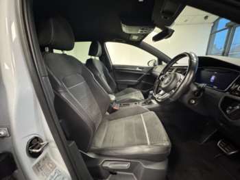 Used Volkswagen Golf 2017 for sale - 74692003: Photo
