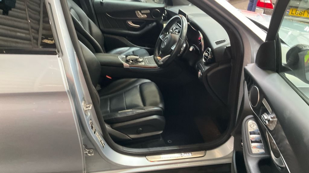 Used Mercedes-Benz GLC 2016 for sale - 77133306: Photo 14