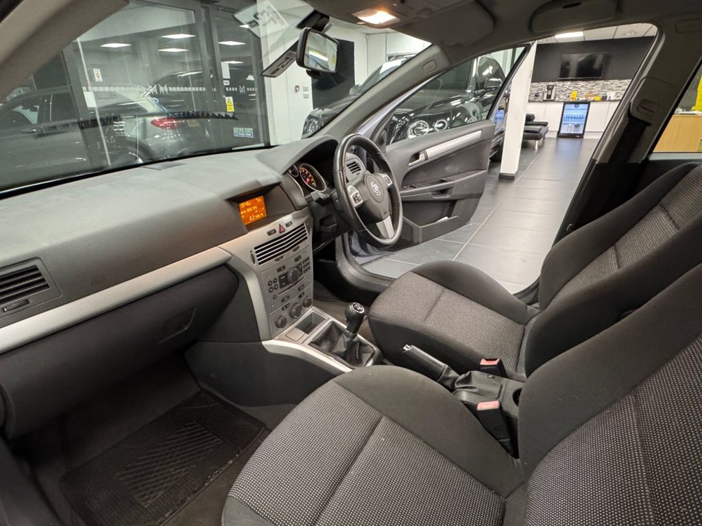 Used Vauxhall Astra 2008 for sale - 77121902: Photo 18