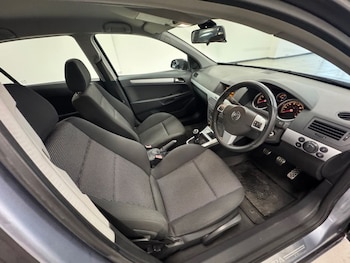 Used Vauxhall Astra 2008 for sale - 77121902: Photo