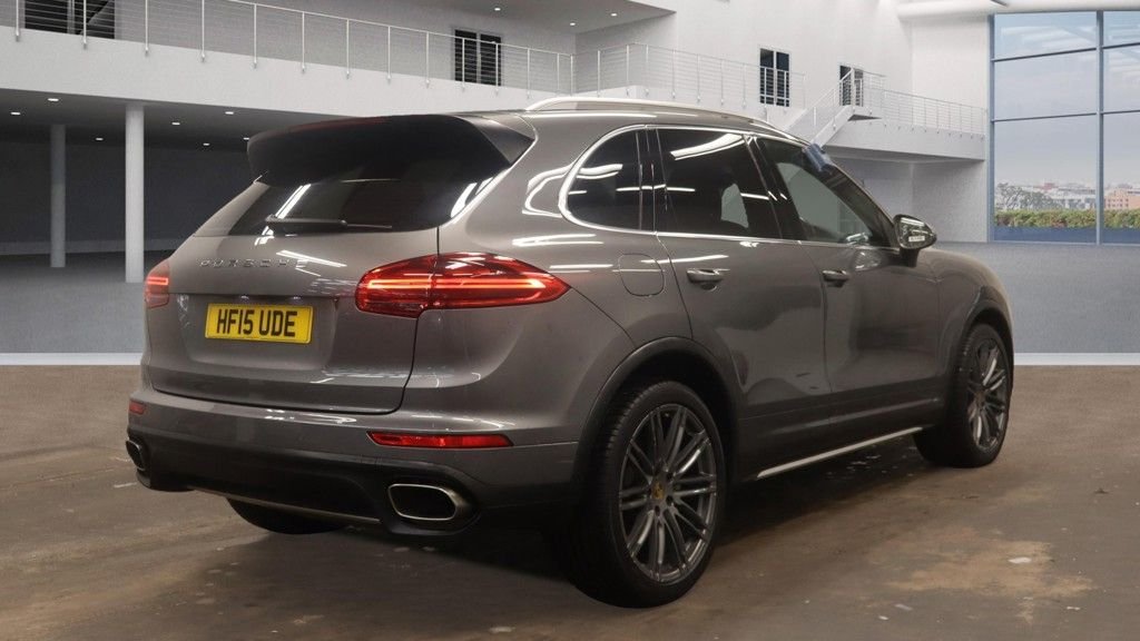 Used Porsche Cayenne 2015 for sale - 76582747: Photo 10