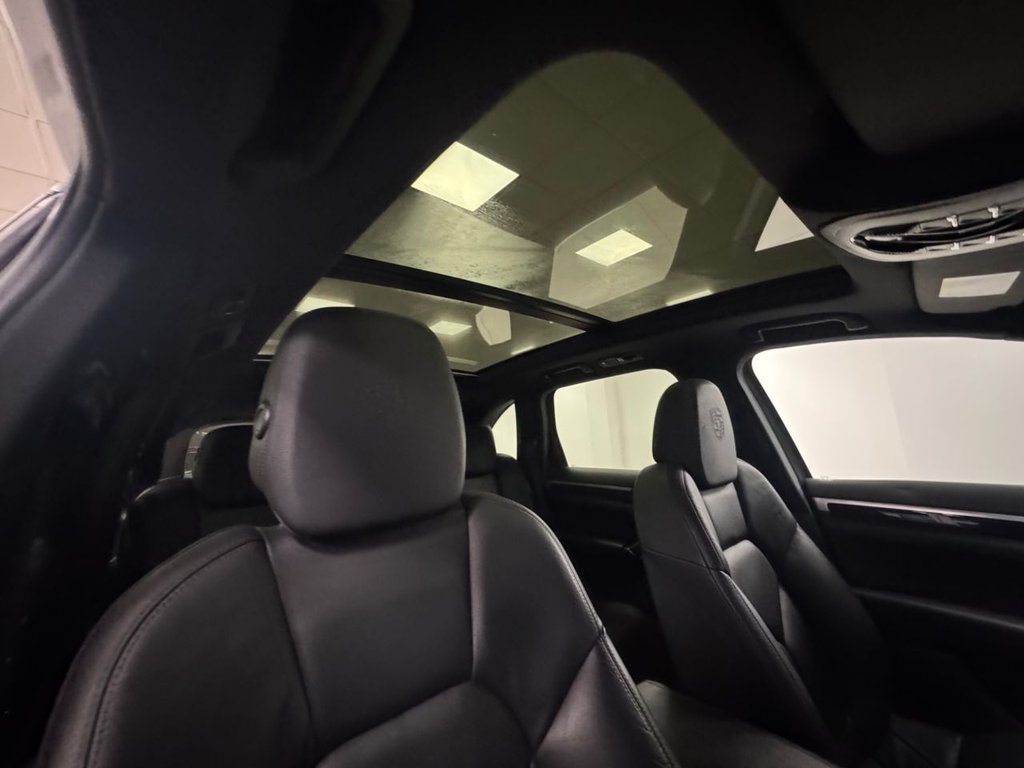 Used Porsche Cayenne 2015 for sale - 76582747: Photo 18
