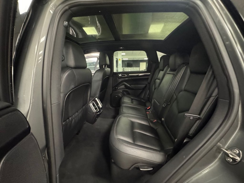 Used Porsche Cayenne 2015 for sale - 76582747: Photo 23
