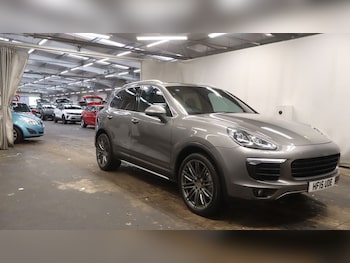 Used Porsche Cayenne 2015 for sale - 76582747: Photo
