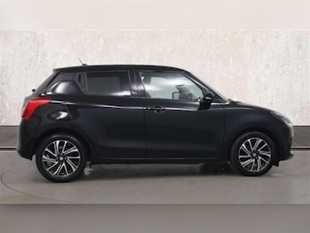 Used Suzuki Swift 2021 for sale - 79397150: Photo