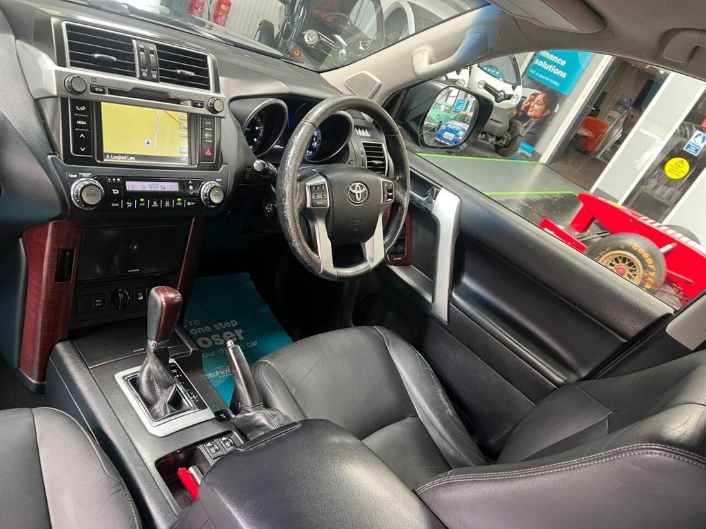 Used Toyota Land Cruiser 2015 for sale - 77161819: Photo 6