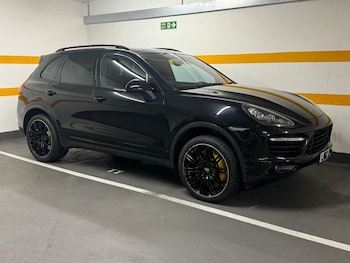 2012 (12) - 4.8T V8 Turbo TiptronicS 4WD Euro 5 (s/s) 5dr