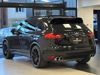 Used Porsche Cayenne 2012 for sale - 75541374: Photo